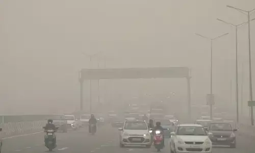 वायु गुणवत्ता अब भी बहुत खराब स्तर पर, दिल्ली में बूंदाबांदी की भविष्यवाणी