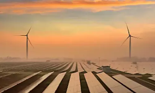 नेट-जीरो लक्ष्य तक पहुंचने के लिए भारत को 394 अरब डॉलर के निवेश की जरूरत नेट-जीरो लक्ष्य तक पहुंचने के लिए भारत को 394 अरब डॉलर के निवेश की जरूरत