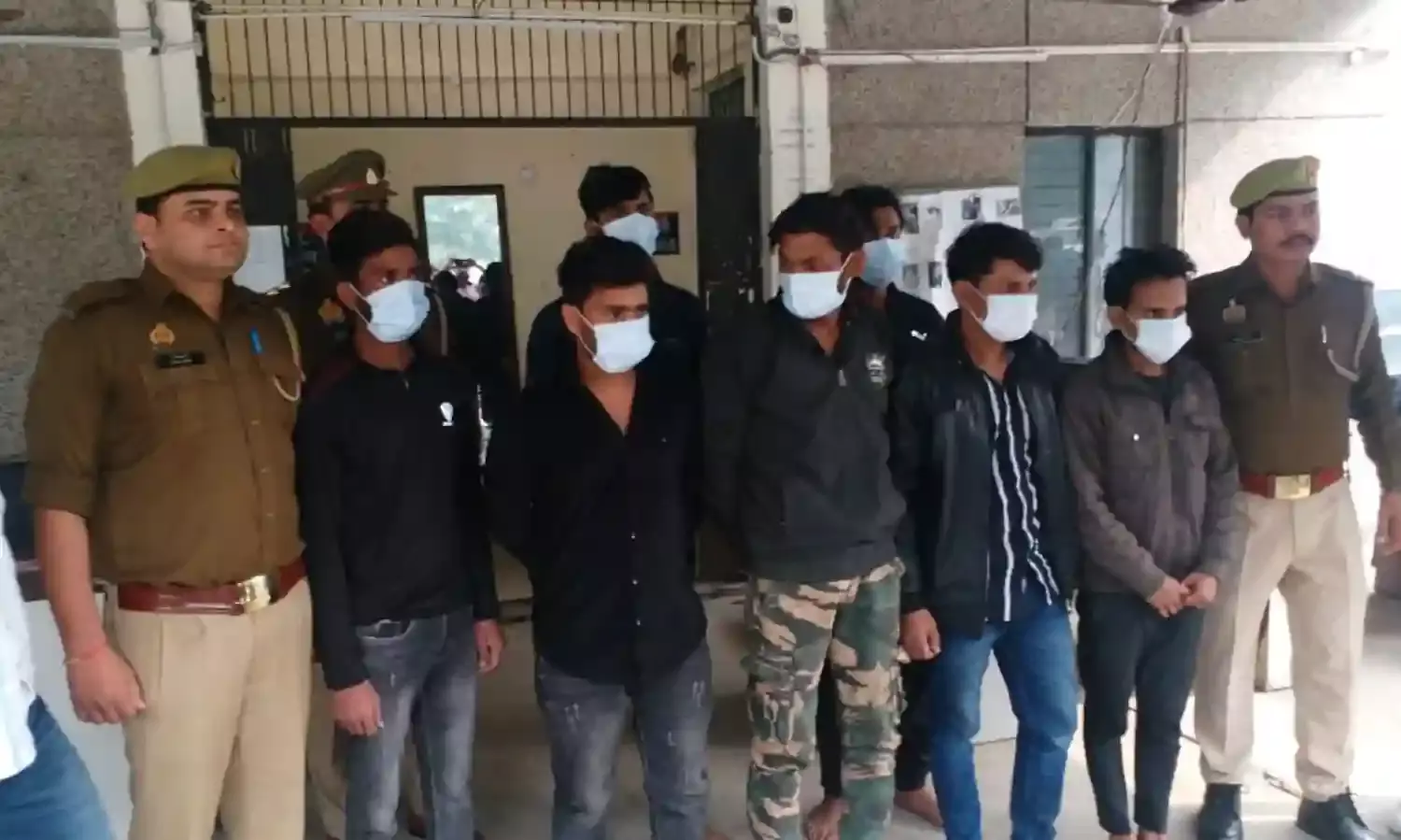 कबाड़ी बनकर करते थे रेकी, फिर ओय लकी चोर की तर्ज पर सुई से लेकर कार तक कर देते थे गायब