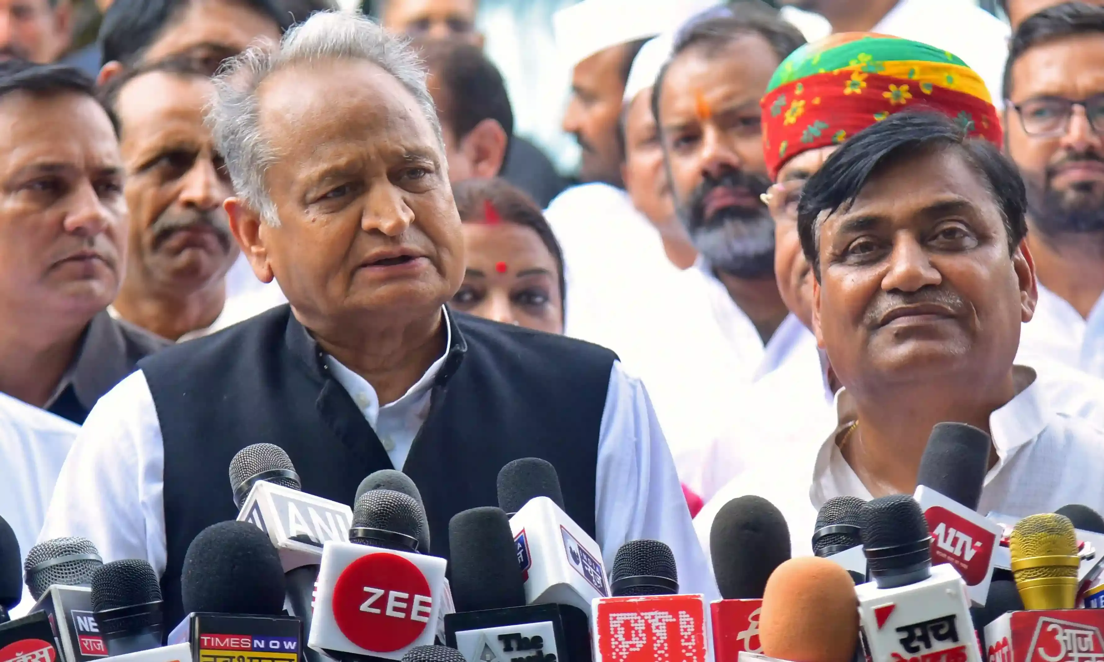 एग्जिट पोल से पहले राजस्थान के सीएम का दावा, कांग्रेस सभी पाँच राज्यों में सरकार बनाएगी