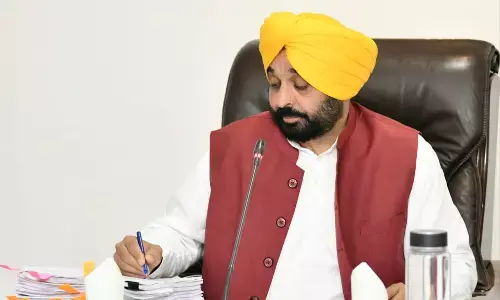 सरकार ने गन्ने की कीमत में की 11 रुपये प्रति क्विंटल की बढ़ोतरी सरकार ने गन्ने की कीमत में की 11 रुपये प्रति क्विंटल की बढ़ोतरी