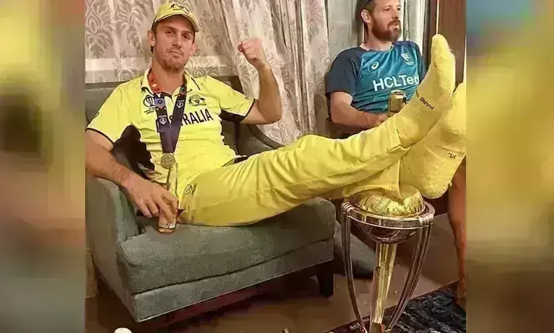 मिचेल मार्श ने विश्व कप ट्रॉफी पर पैर रखने को लेकर अपना बचाव करते हुए कहा कि वह ऐसा दोबारा करेंगे मिचेल मार्श ने विश्व कप ट्रॉफी पर पैर रखने को लेकर अपना बचाव करते हुए कहा कि वह ऐसा दोबारा करेंगे