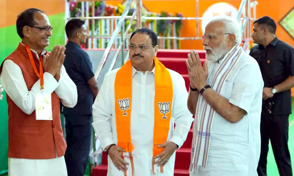 भाजपा को मध्य प्रदेश, छत्तीसगढ़ और राजस्थान में सरकार बनाने की उम्मीद, तेलंगाना को लेकर चिंता बढ़ी भाजपा को मध्य प्रदेश, छत्तीसगढ़ और राजस्थान में सरकार बनाने की उम्मीद, तेलंगाना को लेकर चिंता बढ़ी