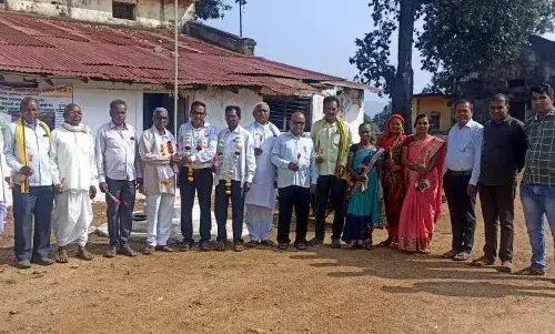 कुरखेड़ा आविका संस्था पर किसान एकता पैनल का परचम