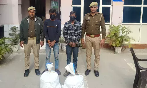 कंपनी कर्मचारी ही कर रहे थे कॉपर की चोरी, 2 गिरफ्तार, 12 बंडल कॉपर बरामद कंपनी कर्मचारी ही कर रहे थे कॉपर की चोरी, 2 गिरफ्तार, 12 बंडल कॉपर बरामद