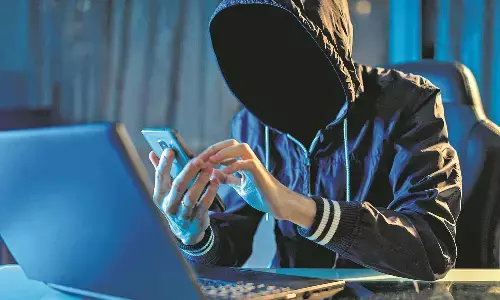 पिता की सेवानिवृत्ति राशि बेटी ने ऑनलाइन टास्क में लगा दी