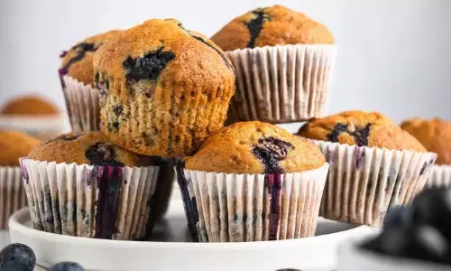 क्रिसमस के खास मौके पर बच्चों को बनाकर खिलाएं ब्लूबेरीज ​मफिन, इस आसान रेसिपी से