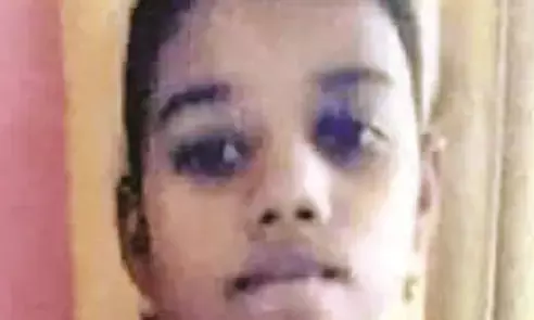 कहीं भटकती मिली, तो कहीं भीख मांग रही थीं लड़कियां