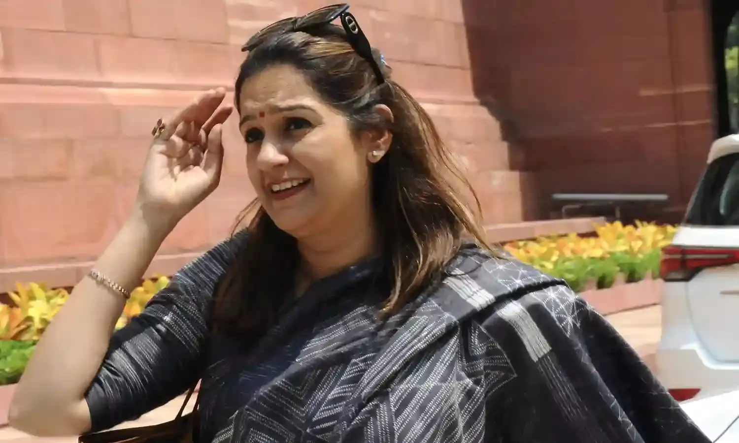 मराठा आरक्षण का मुद्दा सदन में उठाने की मुझे इजाजत नहीं : प्रियंका चतुर्वेदी