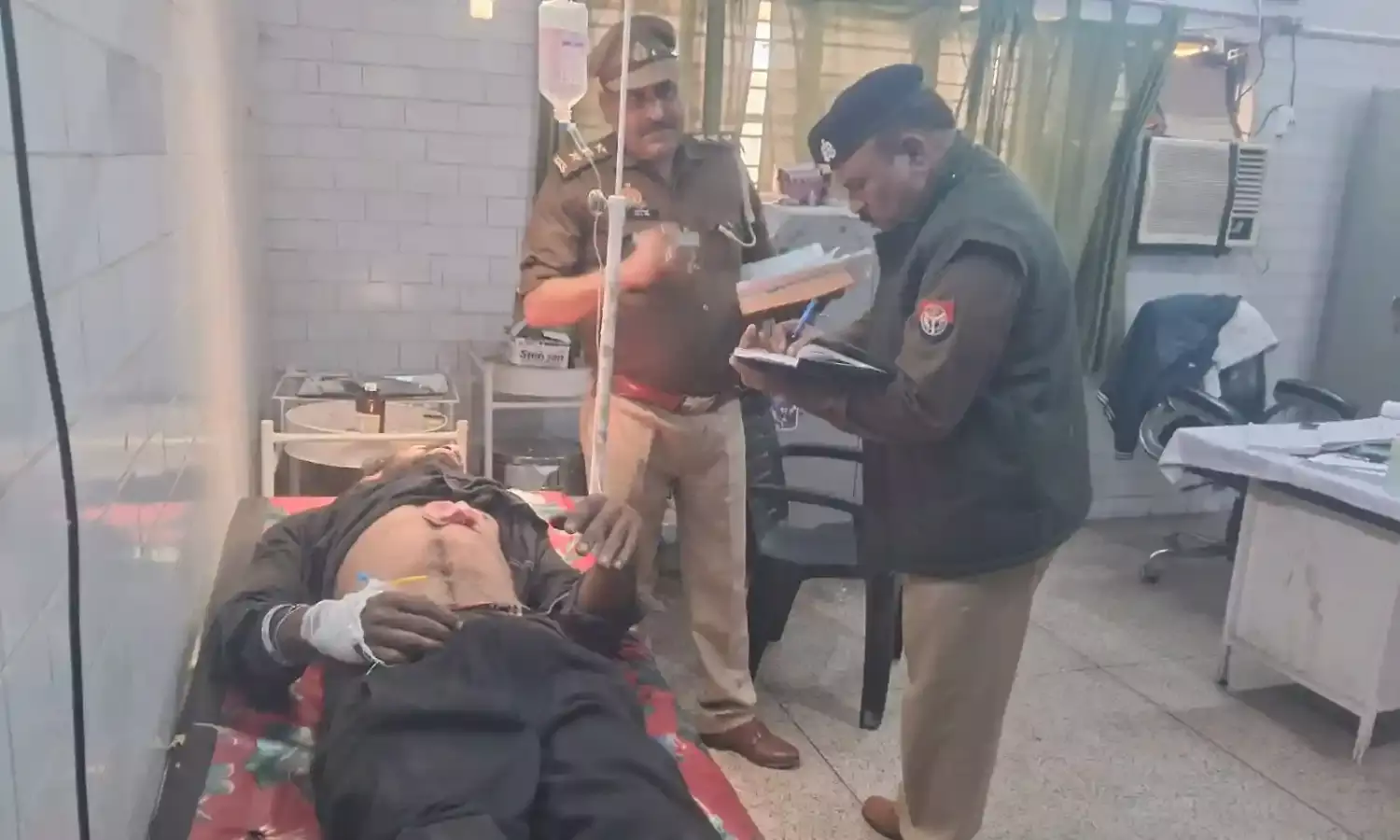 बिजनौर में जमीनी विवाद को लेकर एक ही परिवार के 4 लोगों को गोली मारी, एक की मौत