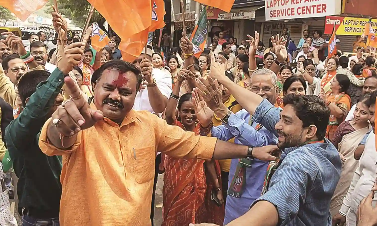 भाजपा ने मनाया जीत पर उत्सव, विकास के एजेंडे को जनसमर्थन मिला