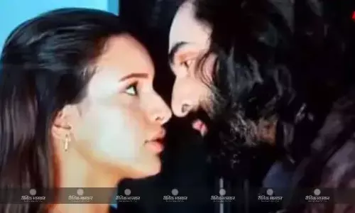 फिल्म एनिमल में रश्मिका के साथ नहीं इस एक्ट्रेस के साथ रणबीर की केमस्ट्री को किया जा रहा पसंद, फैंस बोले- इसे मेन एक्ट्रेस होना चाहिए था... फिल्म एनिमल में रश्मिका के साथ नहीं इस एक्ट्रेस के साथ रणबीर की केमस्ट्री को किया जा रहा पसंद, फैंस बोले- इसे मेन एक्ट्रेस होना चाहिए था...