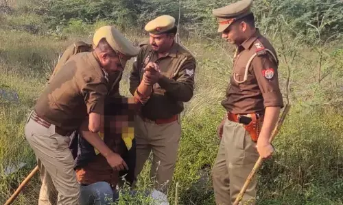 ट्रॉनिका सिटी में फैक्ट्रीकर्मी महिला से रेप मामले में 1 बदमाश मुठभेड़ में गिरफ्तार, बाकी की तलाश जारी