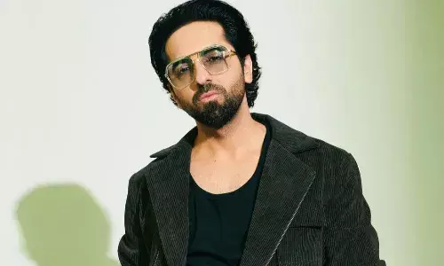 बिग बी, राजेश खन्ना, शाहरुख खान जैसे दिग्गज हीरों के काम से आकर्षित होकर बड़ा हुआ हूं : आयुष्मान खुराना बिग बी, राजेश खन्ना, शाहरुख खान जैसे दिग्गज हीरों के काम से आकर्षित होकर बड़ा हुआ हूं : आयुष्मान खुराना