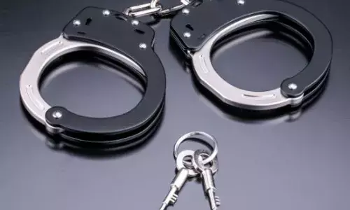 खुद को गुजरात सीएमओ का अफसर बताकर पुलिस हिरासत से भागा शख्‍स मिजोरम में पकड़ा गया