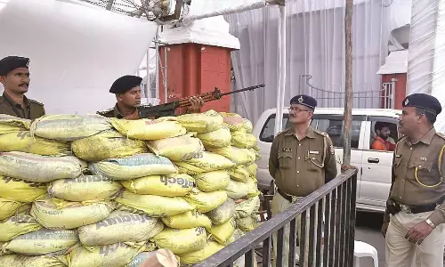 हलचल तेज अधिवेशन की पूर्व संध्या पर मुख्यमंत्री की ओर से चाय पार्टी हलचल तेज अधिवेशन की पूर्व संध्या पर मुख्यमंत्री की ओर से चाय पार्टी