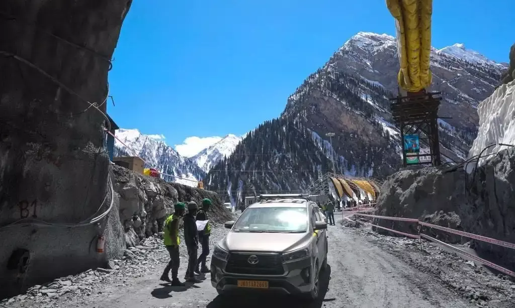 जोजिला दर्रा सड़क हादसे में केरल के 7 पर्यटकों की मौत