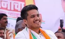 भाजपा के साथ सरकार बनाने की खबर पर बोले रोहित पवार, जिनको जाना था वो सरकार में हैं भाजपा के साथ सरकार बनाने की खबर पर बोले रोहित पवार, जिनको जाना था वो सरकार में हैं