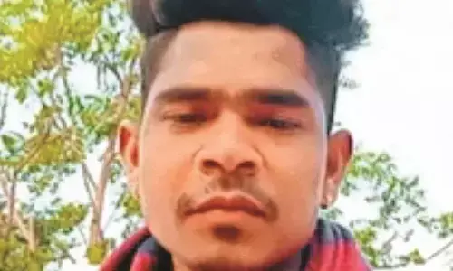 हादसे में दोपहिया सवार की मृत्यु, एक गंभीर हादसे में दोपहिया सवार की मृत्यु, एक गंभीर