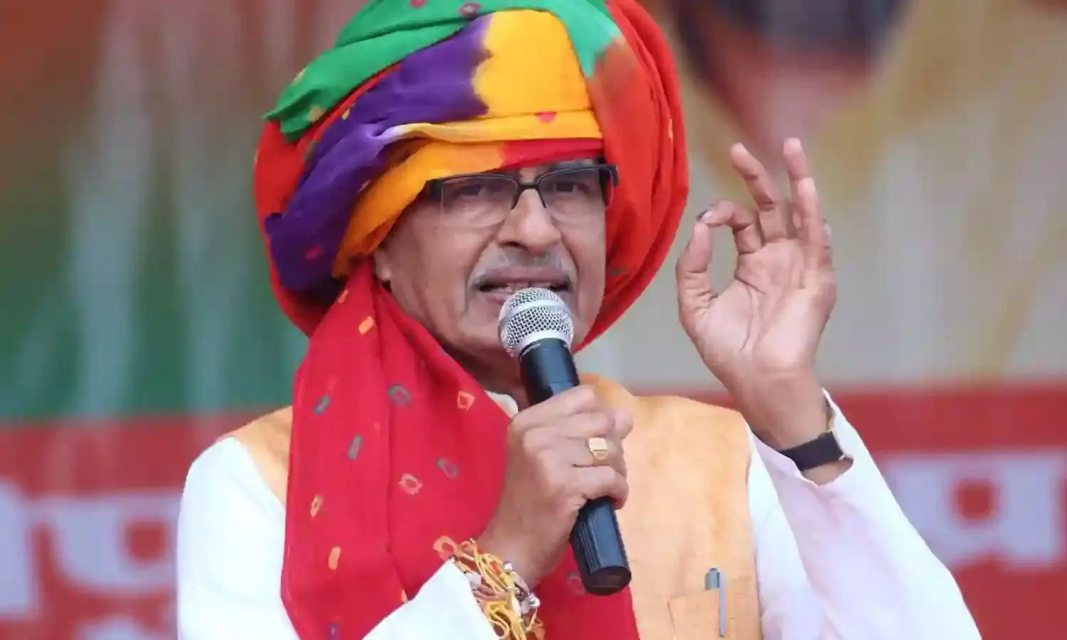 मिशन-29 में जुटे शिवराज ने पीएम मोदी को बताया, भारत के लिए भगवान का वरदान