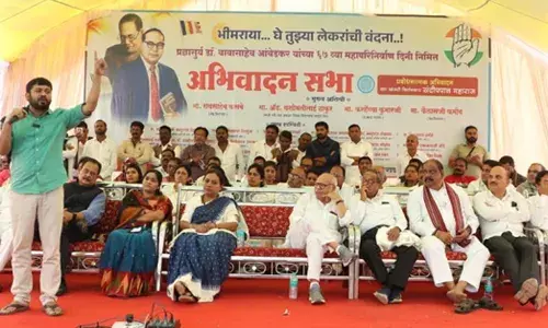संविधान ने हमें समानता का अधिकार दिया है तो हमारा जीवन अन्य लोगों के बराबर क्यों नहीं है संविधान ने हमें समानता का अधिकार दिया है तो हमारा जीवन अन्य लोगों के बराबर क्यों नहीं है