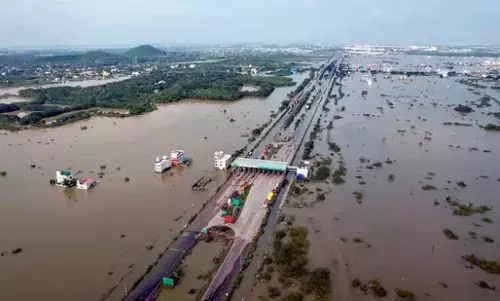 चेन्नई में चक्रवात मिचौंग की बाढ़ के बाद बीमा उद्योग में बड़ी चुप्पी