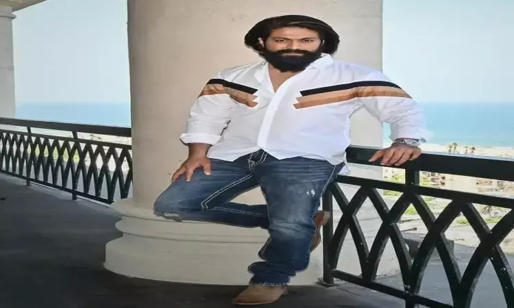 टॉक्सिक- ए फेयरी टेल फॉर ग्रोन-अप्स के लिए गीतू मोहनदास के साथ जुड़े यश