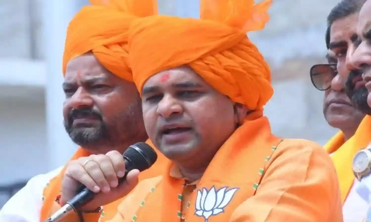 CM फेस के अटकलों के बीच बाबा बालकनाथ ने जेपी नड्डा से की मुलाकात, पार्टी के तीनों ऑब्जर्वर विधायकों से रायशुमारी कर लेंगे अंतिम फैसले