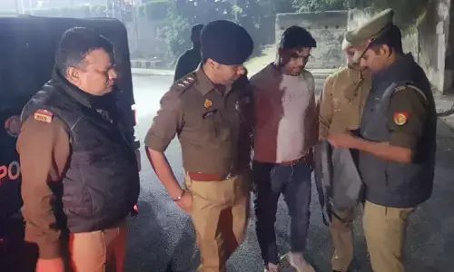 पुलिस और लुटेरे बदमाशों के बीच हुई मुठभेड़ में एक गिरफ्तार, एक फरार, सात मोबाइल बरामद पुलिस और लुटेरे बदमाशों के बीच हुई मुठभेड़ में एक गिरफ्तार, एक फरार, सात मोबाइल बरामद