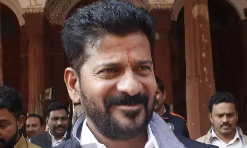 तेलंगाना सीएम रेवंत रेड्डी ने लोकसभा सदस्यता से इस्तीफा दिया तेलंगाना सीएम रेवंत रेड्डी ने लोकसभा सदस्यता से इस्तीफा दिया