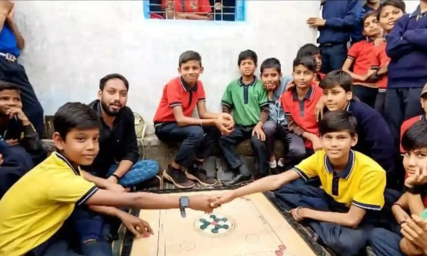नववर्ष में आयोजित होगीं प्रतियोगितायें, अभ्यास कर रहे छात्र