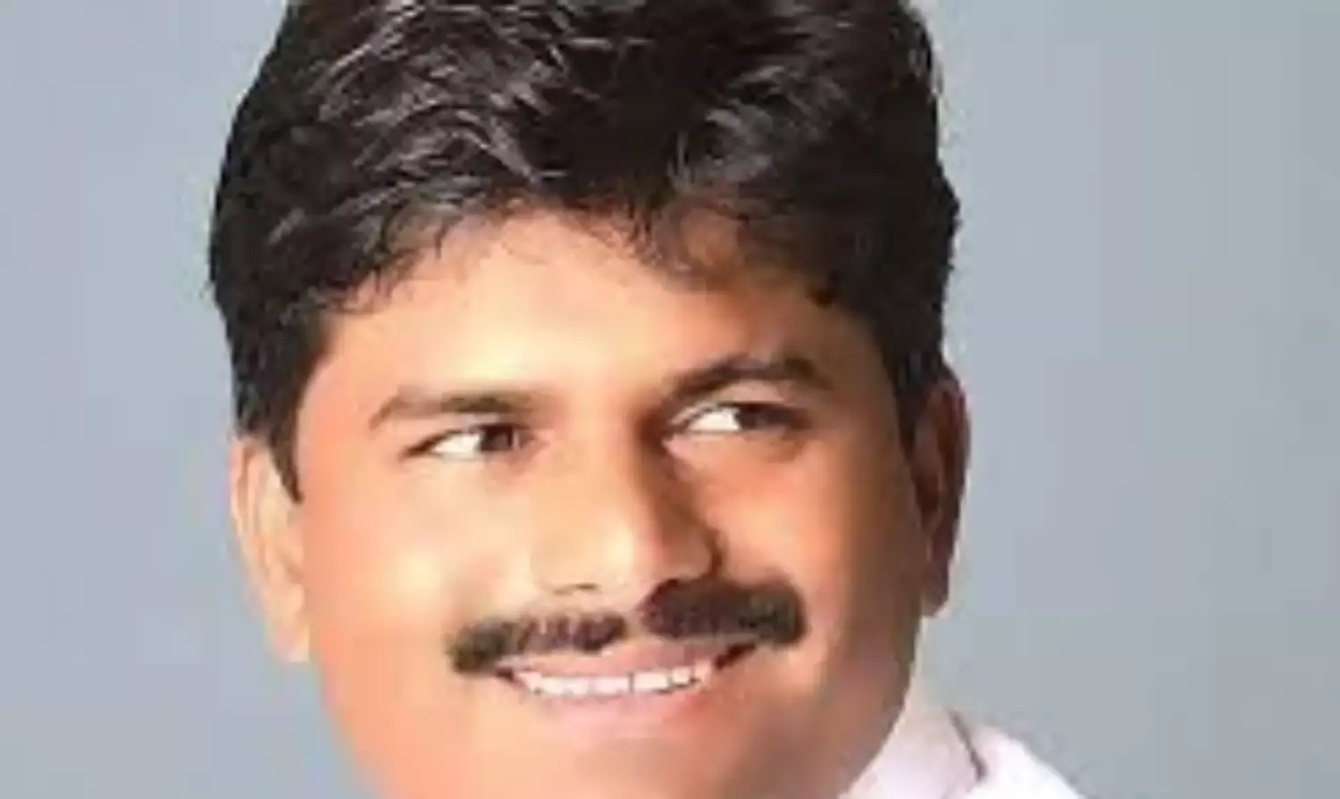 चप्पल फेंकने की घटना के बाद गोपीचंद पडलकर ने धनगर समुदाय से शांति  रखने की अपील की