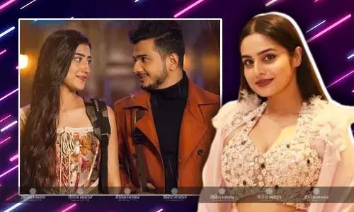 आयशा खान ने स्टैंडअप कॉमेडिन मुनव्वर फारुकी पर लगाया गंभीर आरोप, बोलीं- एक साथ दो लड़कियों को डेट कर रहे हैं !