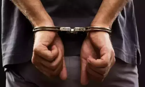 बागपत में 4 किलो 230 ग्राम चरस के साथ 3 तस्कर गिरफ्तार बागपत में 4 किलो 230 ग्राम चरस के साथ 3 तस्कर गिरफ्तार