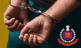 दिल्ली पुलिस ने गैंगस्टर को पकड़ा, द्वारका कोर्ट परिसर में प्रतिद्वंद्वी को मारने की साजिश नाकाम दिल्ली पुलिस ने गैंगस्टर को पकड़ा, द्वारका कोर्ट परिसर में प्रतिद्वंद्वी को मारने की साजिश नाकाम
