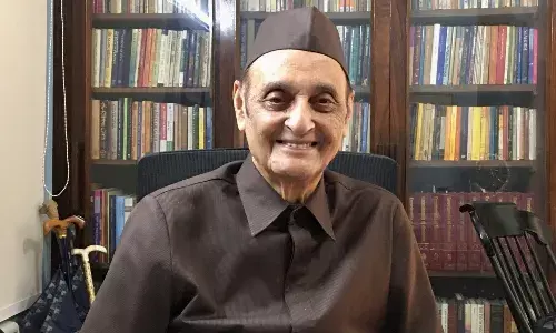 कांग्रेस नेता करण सिंह ने अनुच्छेद 370 पर सुप्रीम कोर्ट के फैसले की सराहना की कांग्रेस नेता करण सिंह ने अनुच्छेद 370 पर सुप्रीम कोर्ट के फैसले की सराहना की