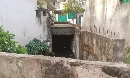 मनपा और एनएमआरडीए में 7 माह से अटके नागरिक मनपा और एनएमआरडीए में 7 माह से अटके नागरिक