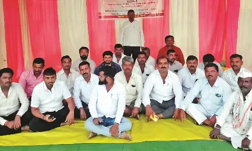 दोनों तरफ से बहता है पानी, फिर भी 13 गांव प्यासे