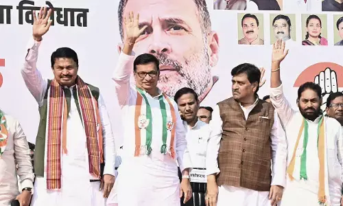 गीला और सूखे अकाल की मार झेल रहे राज्य के मजदूर और किसान गीला और सूखे अकाल की मार झेल रहे राज्य के मजदूर और किसान