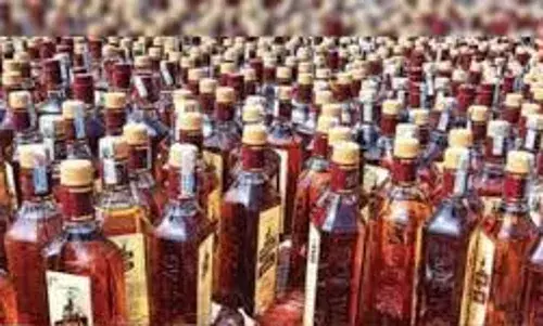 महाराजबाग मार्ग की शराब दुकानें बंद करने के आदेश पर ‘स्टे’