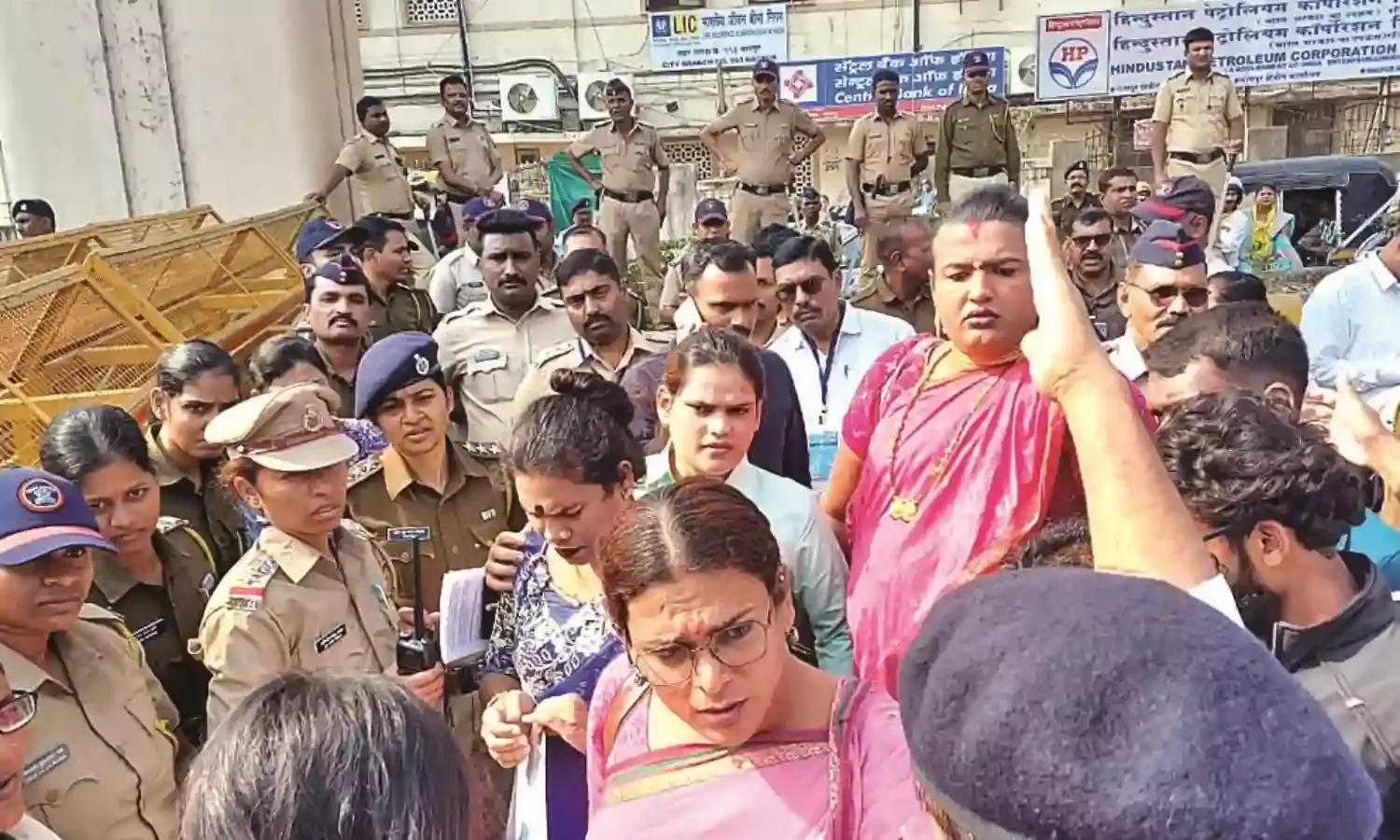 तृतीयपंथी हक्क अधिकार संघर्ष समिति ने विधानभवन में दी दस्तक