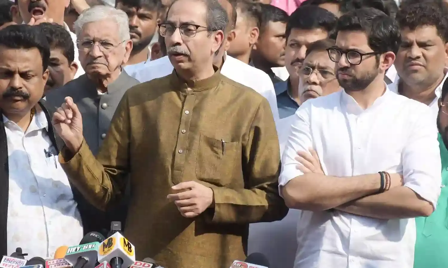पीएम केयर फंड व नागपुर को पानी में डुबोने वाले विकास पुरुष की जांच हो