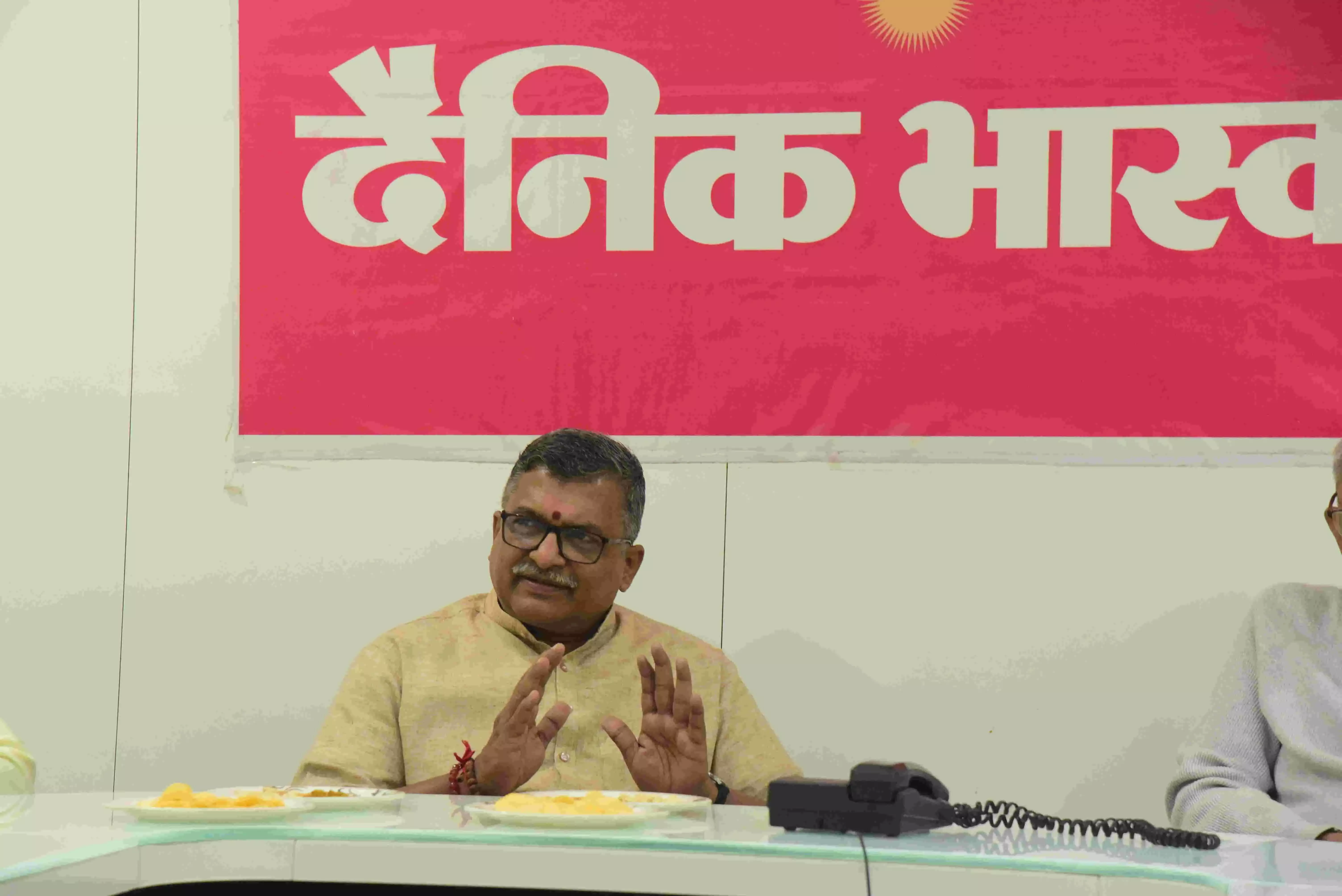 मंदिर प्रबंधन कानून में बदलाव जरूरी : परांदे