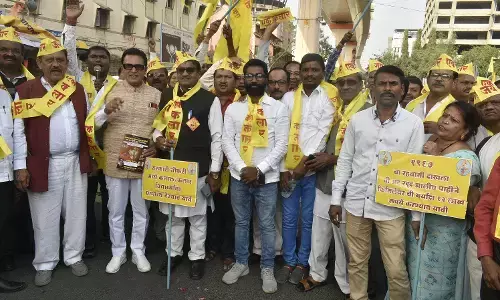 मांगों को लेकर जोरदार प्रदर्शन