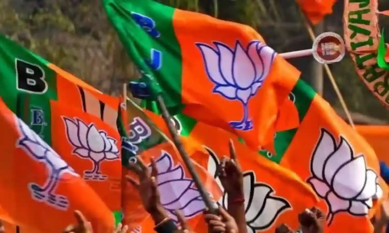 अकबरुद्दीन ओवैसी के हटने के बाद आठ नवनिर्वाचित बीजेपी विधायकों ने ली शपथ, कांग्रेस नेता गद्दाम बने विधानसभा अध्यक्ष