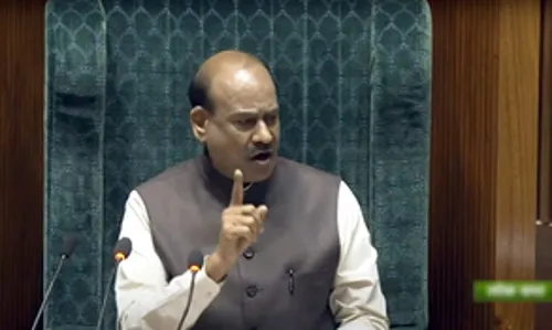 सुरक्षा में चूक पर लोकसभा में हंगामा, कार्यवाही दिनभर के लिए स्थगित, 14 सांसद पूरे सत्र के लिए निलंबित