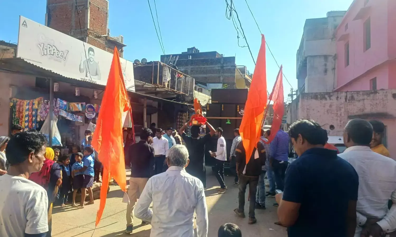 रैपुरा में हर्षोल्लास के साथ निकली गई कलश यात्रा