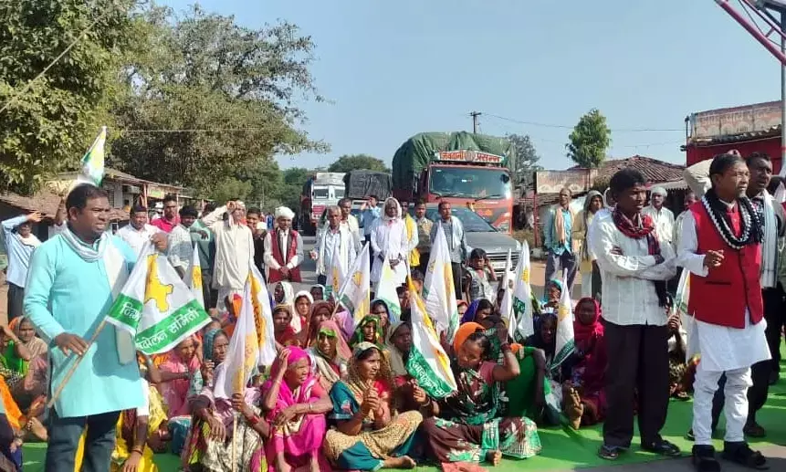 छग सीमा पर विदर्भवादियों ने किया रास्ता रोको आंदोलन