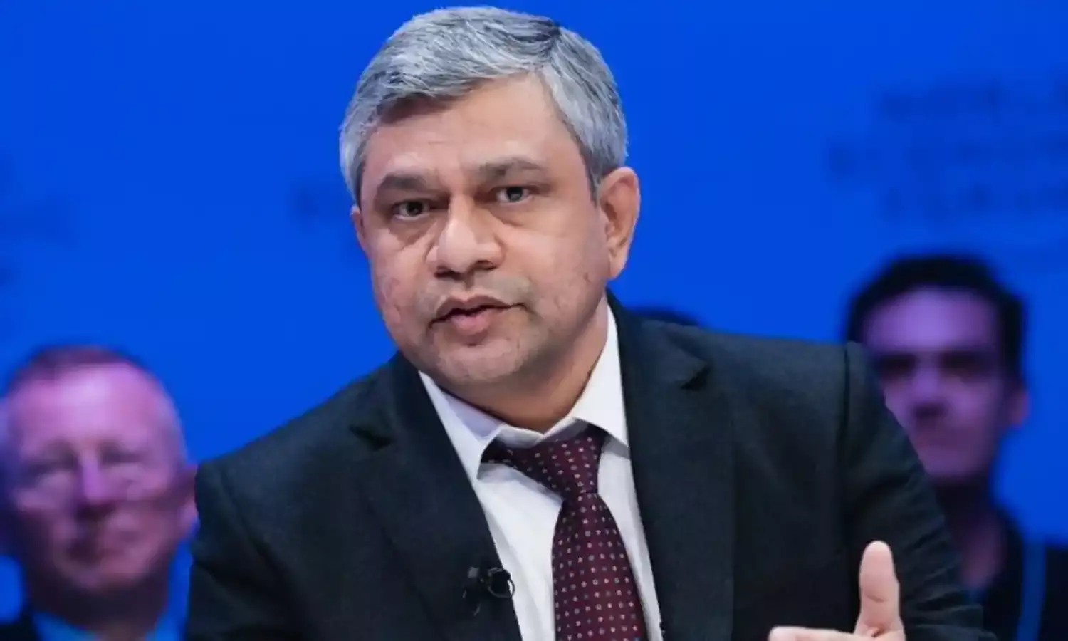 रेल कौशल विकास योजना के तहत प्रशिक्षित युवाओं को रेलवे की नौकरियों में प्राथमिकता नहीं - अश्विनी वैष्णव