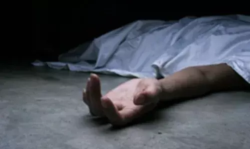 दम घुटने से दो मजदूरों की मौत, एक की हालत गंभीर दम घुटने से दो मजदूरों की मौत, एक की हालत गंभीर